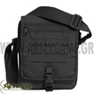 Παρουσιάζουμε την Tactical Shoulder Messenger Bag—μια στιβαρή και ευέλικτη τσάντα σχεδιασμένη για όσους χρειάζονται λειτουργικότητα και εντυπωσιακό, επιθετικό στυλ. Φτιαγμένη για τον σύγχρονο επαγγελματία με τακτική νοοτροπία, αυτή η τσάντα ώμου συνδυάζει ανθεκτικότητα, οργάνωση και σχεδιασμό χαμηλού προφίλ για να διατηρεί τα απαραίτητα σας ασφαλή και εύκολα προσβάσιμα. Κατασκευασμένη με 100% πολυεστέρα υψηλής αντοχής, η τσάντα διαθέτει premium φερμουάρ YKK® και πόρπες Duraflex®, εξασφαλίζοντας αξιόπιστο κλείσιμο . Το ενισχυμένο κολλημένο ύφασμα Oxford-Hypalon, που συμπληρώνεται από διάταξη MOLLE/PALS, ενισχύει την ανθεκτικότητα καθιστώντας το ιδανικό τόσο για αστικά περιβάλλοντα . Το εσωτερικό είναι σχολαστικά σχεδιασμένο για καλή οργάνωση μικροαντικειμένων διατηρώντας τα σε τάξη και προσιτά άμεσα. Η ευρύχωρη κύρια θήκη είναι εξοπλισμένη με μια επενδυμένη τσέπη για tablet, προσφέροντας ασφαλή αποθήκευση για τις συσκευές, τα προσωπικά σας αντικείμενα και τα αξεσουάρ. k16087 pentagon 100% ΠΟΛΥΕΣΤΕΡ ΦΕΡΜΟΥΑΡ YKK® ΠΟΡΠΕΣ & ΑΞΕΣΟΥΑΡ DURAFLEX® ΕΝΙΣΧΥΜΕΝΟ ΚΟΛΛΗΜΕΝΟ ΥΦΑΣΜΑ Oxford-Hypalon ΜΕ ΠΛΑΤΦΟΡΜΑ MOLLE/PALS ΕΞΩΤΕΡΙΚΑ ΝΑΫΛΟΝ ΠΛΕΓΜΑ ΓΙΑ ΠΡΟΣΘΕΤΗ ΑΝΤΟΧΗ ΤΣΕΠΗ TABLET ΜΕ ΕΠΕΝΔΥΣΗ ΑΠΟΚΛΕΙΣΙΤΚΗ ΘΗΚΗ ΟΡΓΑΝΩΣΗΣ ΜΙΚΡΟΑΝΤΙΚΕΙΜΕΝΩΝ ΔΙΑΣΤΑΣΕΙΣ: 19 x 25 x 6 εκ. ΧΩΡΗΤΙΚΟΤΗΤΑ: 2,8 ΛΙΤΡΑ